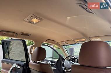 Позашляховик / Кросовер Toyota Land Cruiser 2014 в 