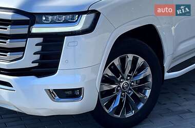 Внедорожник / Кроссовер Toyota Land Cruiser 2022 в 
