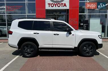 Позашляховик / Кросовер Toyota Land Cruiser 2022 в 