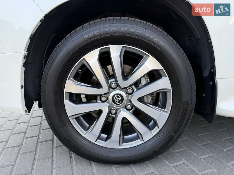 Внедорожник / Кроссовер Toyota Land Cruiser 2017 в Харькове