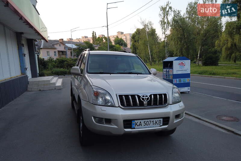 Внедорожник / Кроссовер Toyota Land Cruiser 2008 в Киеве