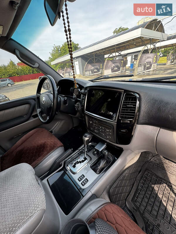 Внедорожник / Кроссовер Toyota Land Cruiser 2003 в Львове