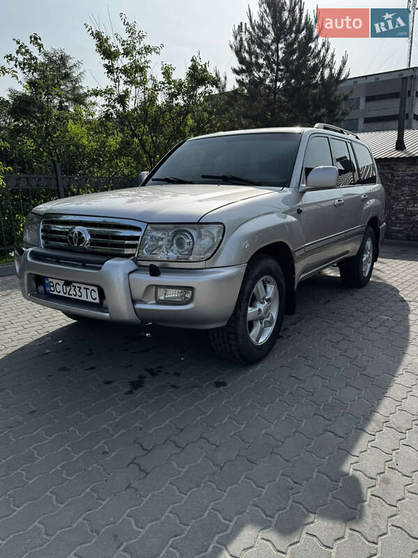 Внедорожник / Кроссовер Toyota Land Cruiser 2003 в Львове