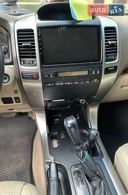 Внедорожник / Кроссовер Toyota Land Cruiser 2007 в 