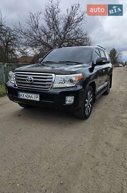 Внедорожник / Кроссовер Toyota Land Cruiser 2012 в Изюме