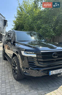 Позашляховик / Кросовер Toyota Land Cruiser 2021 в 