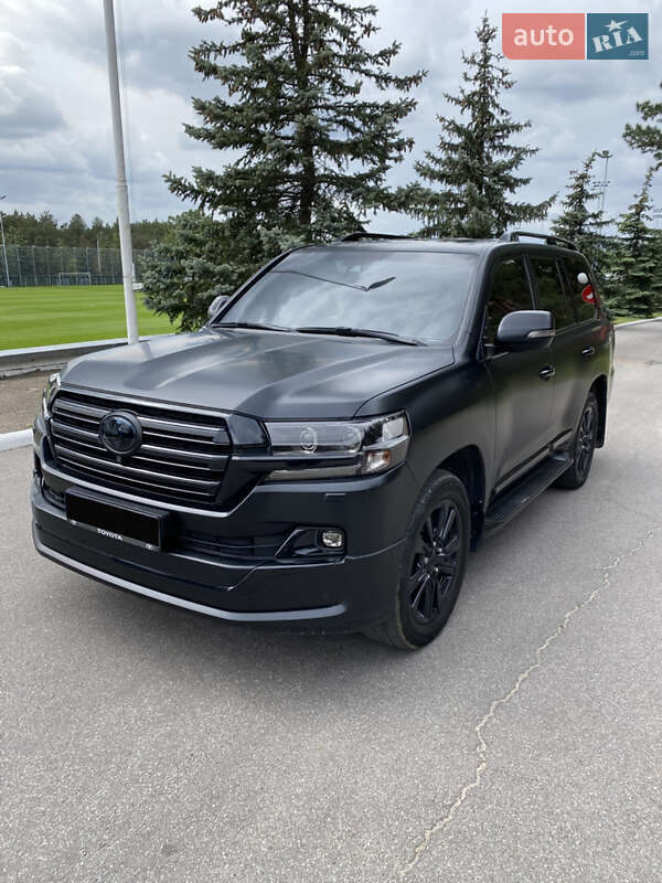 Toyota Land Cruiser 2020