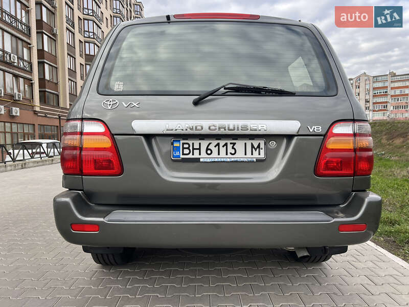 Внедорожник / Кроссовер Toyota Land Cruiser 1999 в Черноморске
