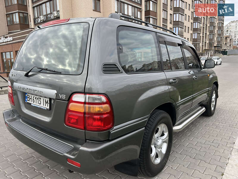 Внедорожник / Кроссовер Toyota Land Cruiser 1999 в Черноморске