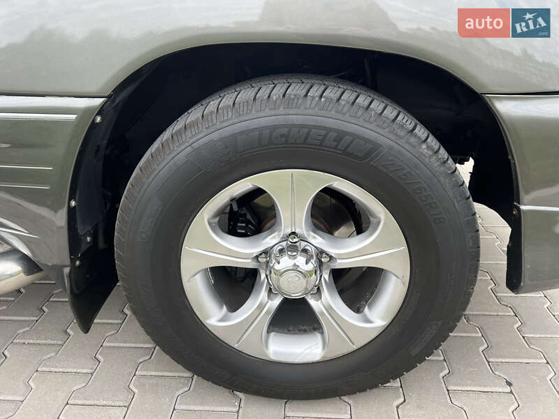 Внедорожник / Кроссовер Toyota Land Cruiser 1999 в Черноморске