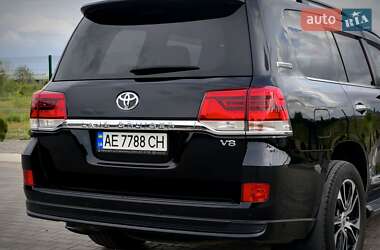 Внедорожник / Кроссовер Toyota Land Cruiser 2020 в 
