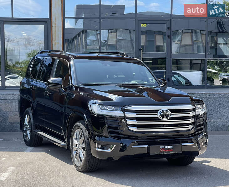 Внедорожник / Кроссовер Toyota Land Cruiser 2023 в 