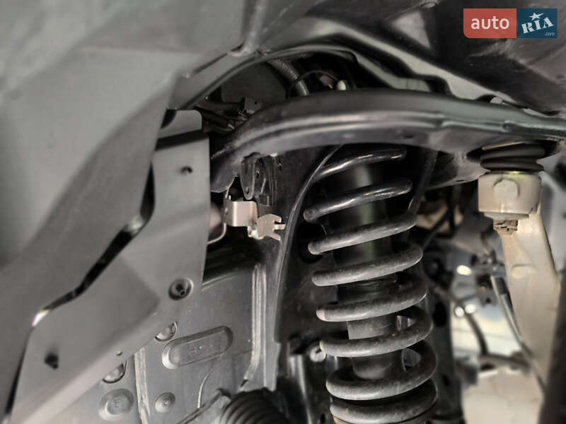 Внедорожник / Кроссовер Toyota Land Cruiser 2022 в Киеве