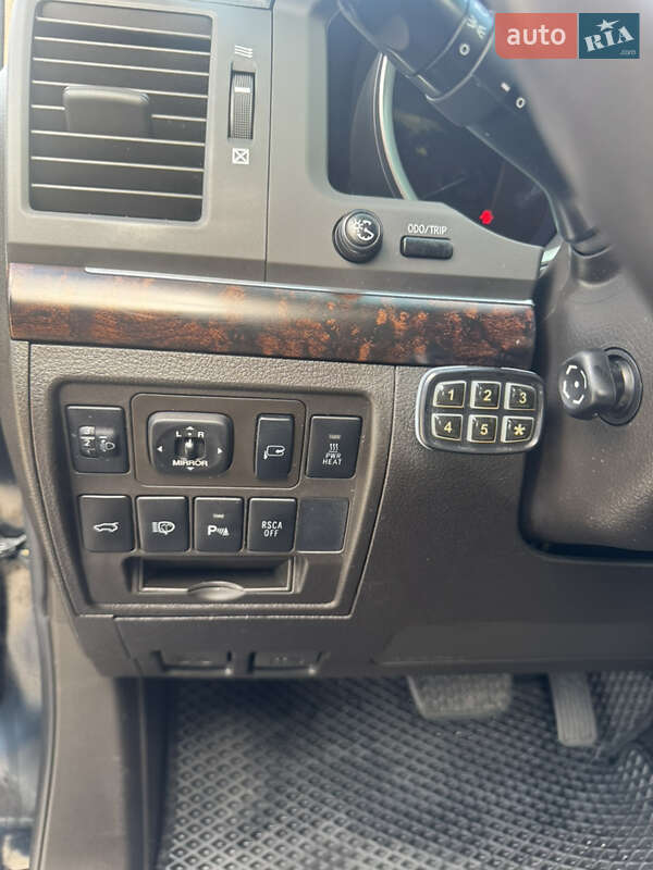 Внедорожник / Кроссовер Toyota Land Cruiser 2011 в Киеве фото 12 Внедорожник / Кроссовер Toyota Land Cruiser 2011 в Киеве