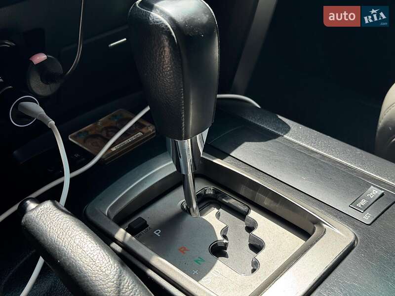 Внедорожник / Кроссовер Toyota Land Cruiser 2008 в Харькове