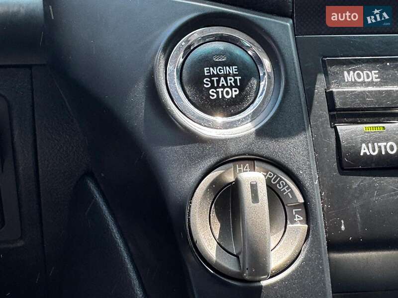 Внедорожник / Кроссовер Toyota Land Cruiser 2008 в Харькове