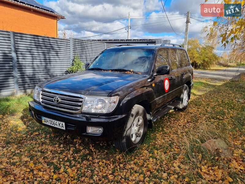 Позашляховик / Кросовер Toyota Land Cruiser 2001 в Дніпрі