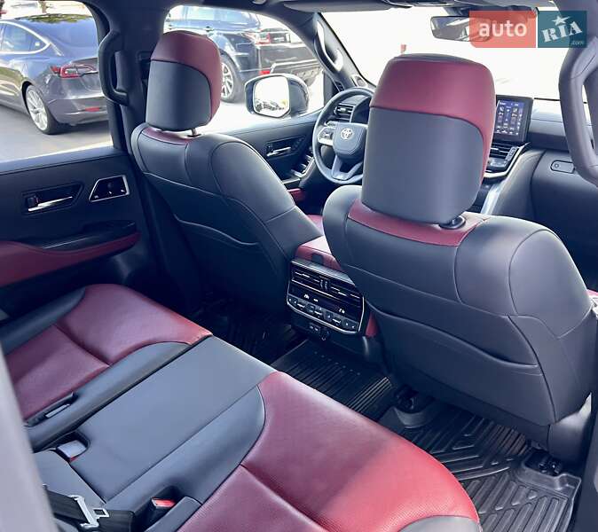 Внедорожник / Кроссовер Toyota Land Cruiser 2023 в Киеве