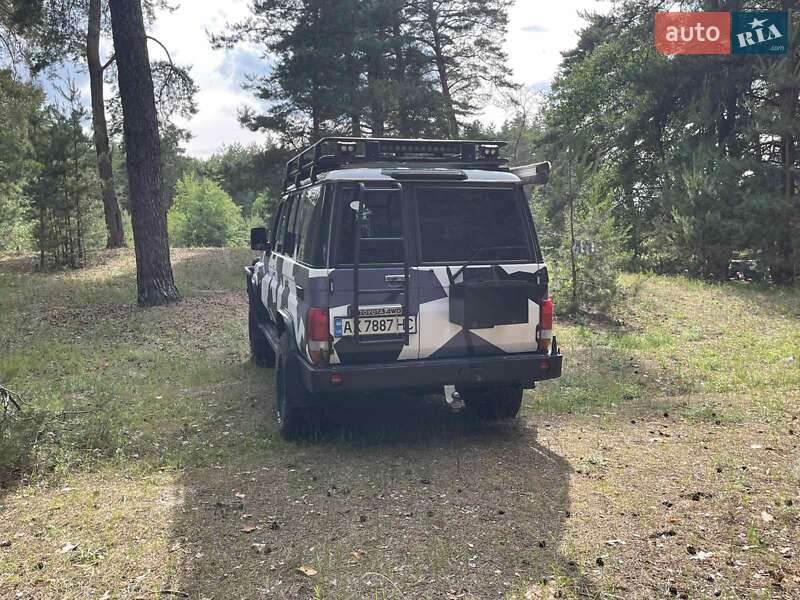 Внедорожник / Кроссовер Toyota Land Cruiser 2007 в Харькове