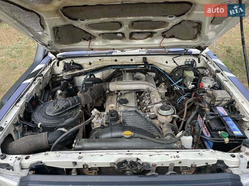 Внедорожник / Кроссовер Toyota Land Cruiser 2007 в Харькове