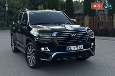 Внедорожник / Кроссовер Toyota Land Cruiser 2017 в Днепре