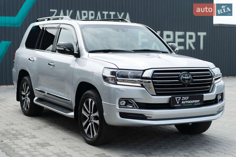 Внедорожник / Кроссовер Toyota Land Cruiser 2018 в Мукачево