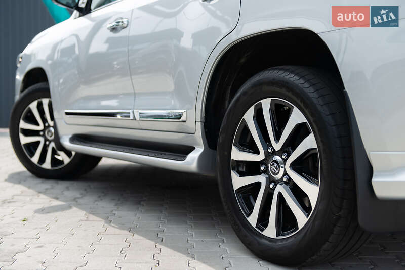 Внедорожник / Кроссовер Toyota Land Cruiser 2018 в Мукачево