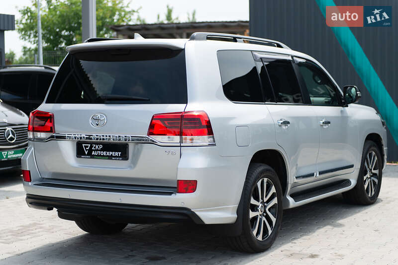 Внедорожник / Кроссовер Toyota Land Cruiser 2018 в Мукачево