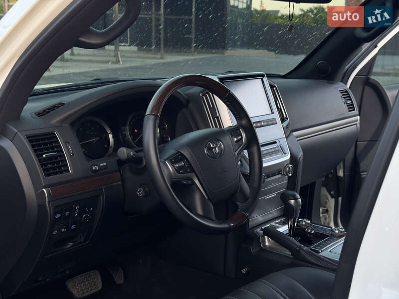 Позашляховик / Кросовер Toyota Land Cruiser 2019 в Хмельницькому