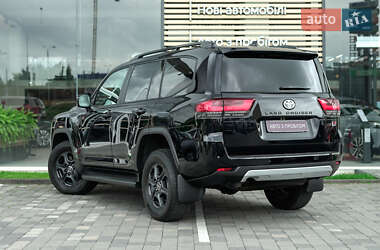 Внедорожник / Кроссовер Toyota Land Cruiser 2023 в 