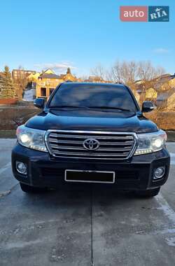 Позашляховик / Кросовер Toyota Land Cruiser 2015 в 