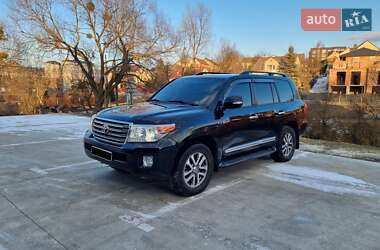 Позашляховик / Кросовер Toyota Land Cruiser 2015 в 