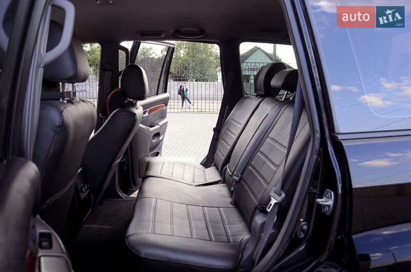 Внедорожник / Кроссовер Toyota Land Cruiser 2007 в Каменском