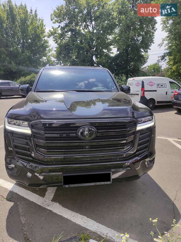 Toyota Land Cruiser 2023