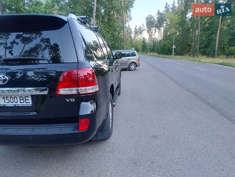 Внедорожник / Кроссовер Toyota Land Cruiser 2011 в Черкассах