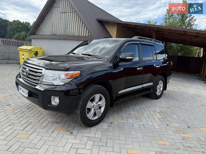 Внедорожник / Кроссовер Toyota Land Cruiser 2014 в Звягеле