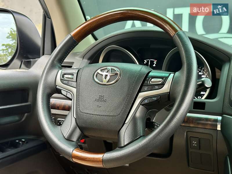 Позашляховик / Кросовер Toyota Land Cruiser 2011 в Харкові
