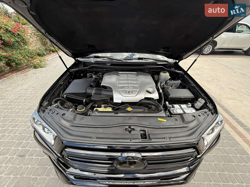 Внедорожник / Кроссовер Toyota Land Cruiser 2008 в Каменец-Подольском