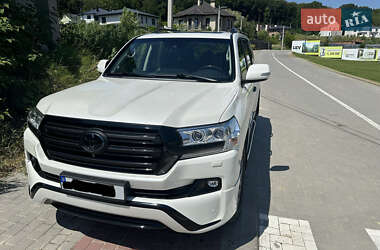 Внедорожник / Кроссовер Toyota Land Cruiser 2016 в Львове