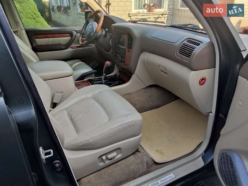 Позашляховик / Кросовер Toyota Land Cruiser 2001 в Броварах