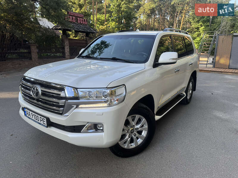 Внедорожник / Кроссовер Toyota Land Cruiser 2017 в Киеве фото 3 Внедорожник / Кроссовер Toyota Land Cruiser 2017 в Киеве