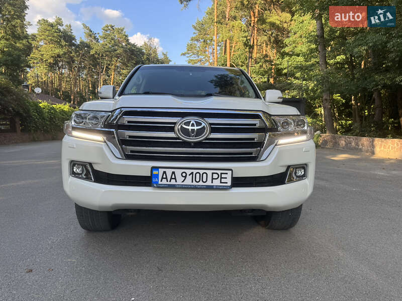 Внедорожник / Кроссовер Toyota Land Cruiser 2017 в Киеве фото 5 Внедорожник / Кроссовер Toyota Land Cruiser 2017 в Киеве