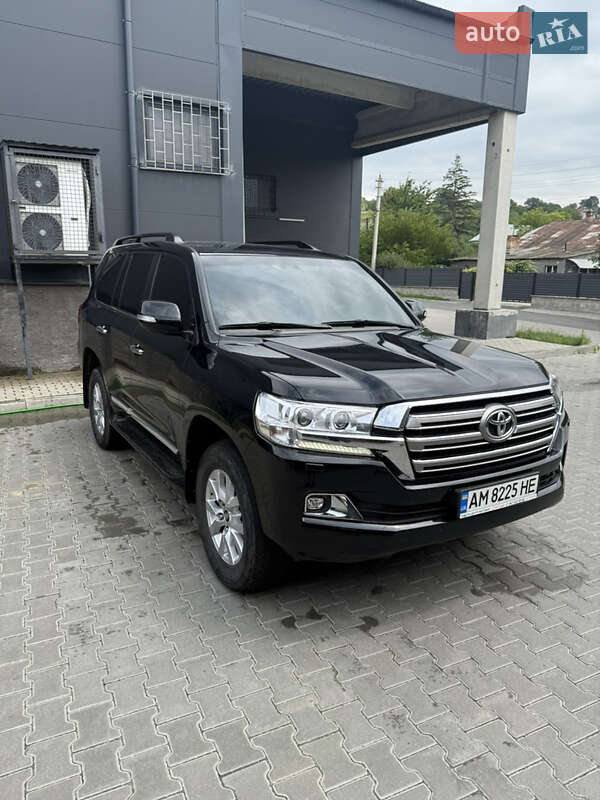 Позашляховик / Кросовер Toyota Land Cruiser 2020 в Тернополі