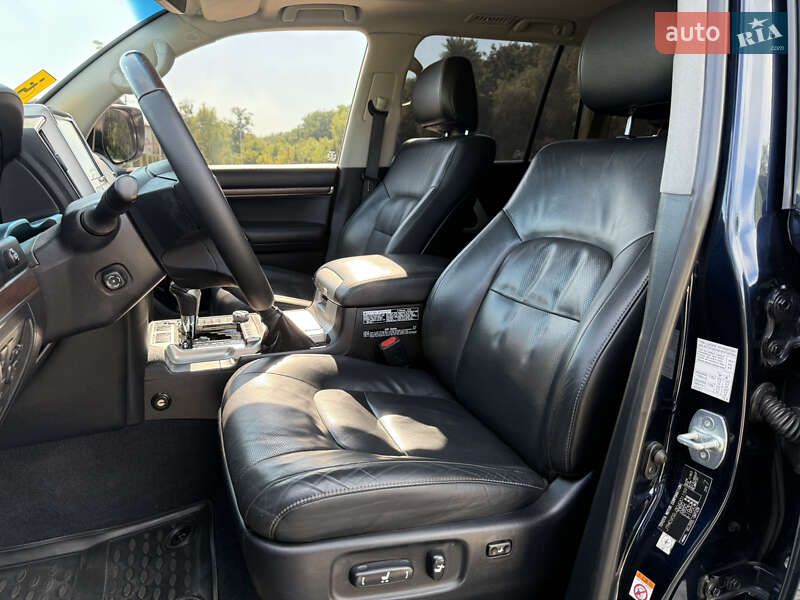 Внедорожник / Кроссовер Toyota Land Cruiser 2016 в Днепре