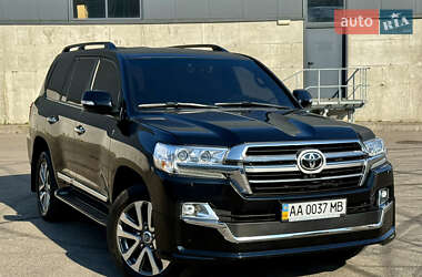 Внедорожник / Кроссовер Toyota Land Cruiser 2020 в Киеве