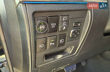 Внедорожник / Кроссовер Toyota Land Cruiser 2020 в 