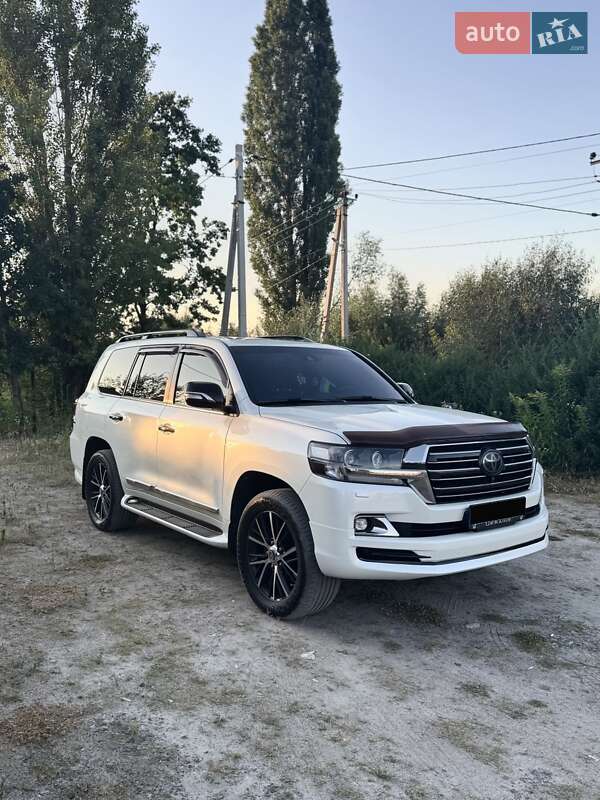 Позашляховик / Кросовер Toyota Land Cruiser 2018 в 