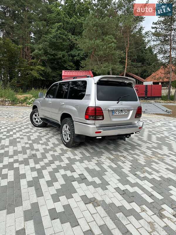 Позашляховик / Кросовер Toyota Land Cruiser 2004 в Львові