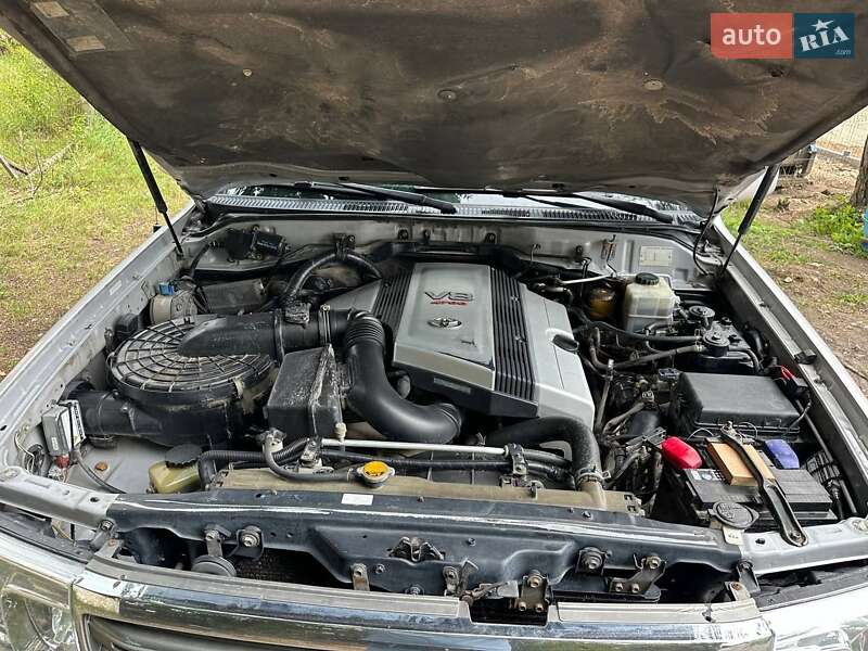 Позашляховик / Кросовер Toyota Land Cruiser 2004 в Львові