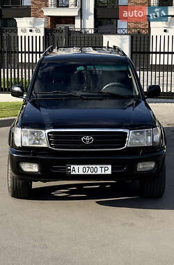 Внедорожник / Кроссовер Toyota Land Cruiser 2000 в 